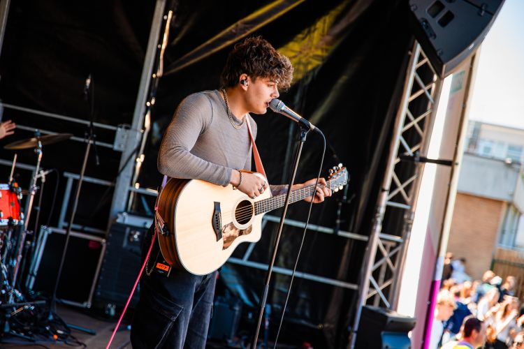 Shy zetten zijn eerste stappen op het podium van Stressfactor