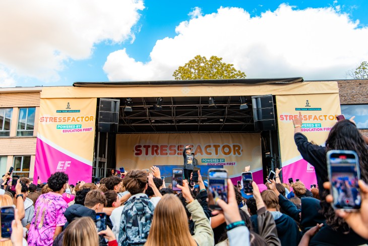Lil Kleine knalt zijn laatste set op Stressfactor – Ninove ging los