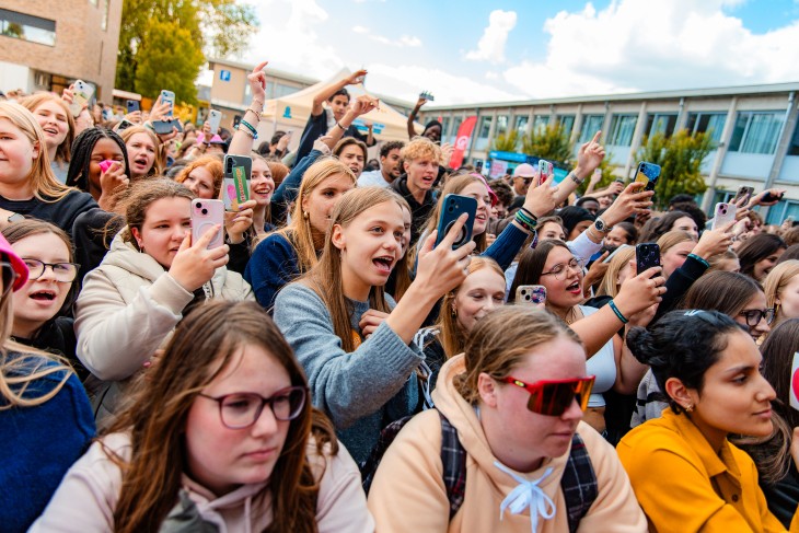 Lil Kleine knalt zijn laatste set op Stressfactor – Ninove ging los