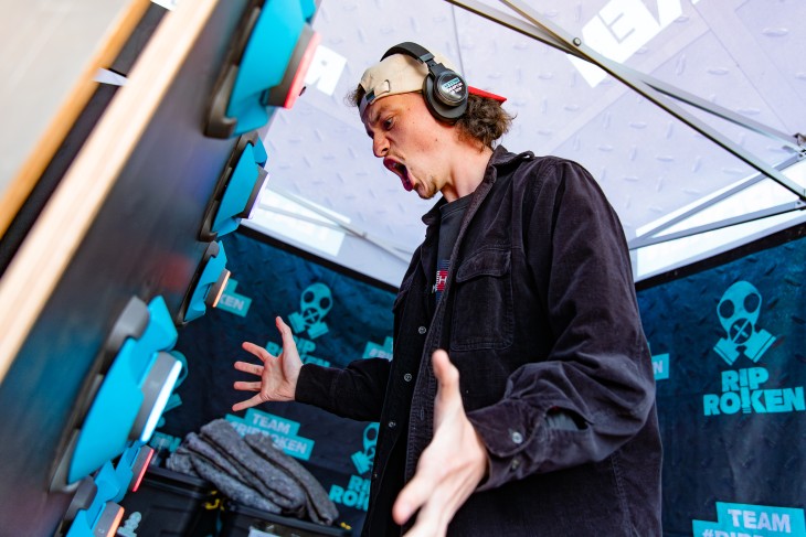 “Gerben in de moshpit?! Stressfactor Pelt ging volledig los