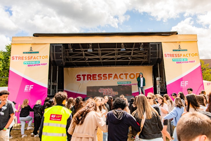 “Gerben in de moshpit?! Stressfactor Pelt ging volledig los