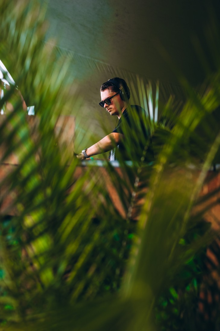 Stressfactor opent Fuze Tea Pool Party op Sunrise Festival Stressfactor opent Fuze Tea Pool Party op Sunrise Festival